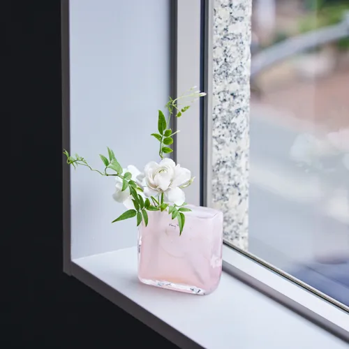 ピンク・パープル系のフラワーベース（花瓶） | 青山フラワー