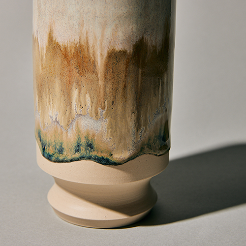 ビンテージ ブローチ 珊瑚 花 彫刻 翡翠 葉 彫刻 フラワー カメオ 246 HIUCHI(ヒウチ)/枯木華 Vase 01 L | 青山フラワーマーケット｜花