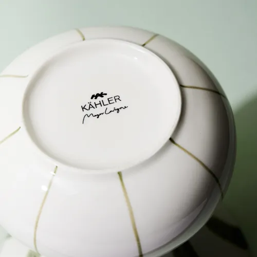 淡い緑色の彫刻模様の花瓶 淡い緑色の彫刻模様の花瓶 淡い緑色の彫刻模様の花瓶 unique] vase #