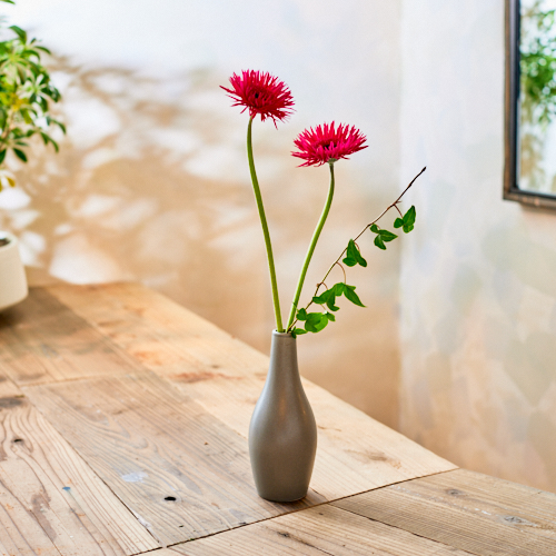 かもしか道具店/フラワーベース グレー | 青山フラワーマーケット