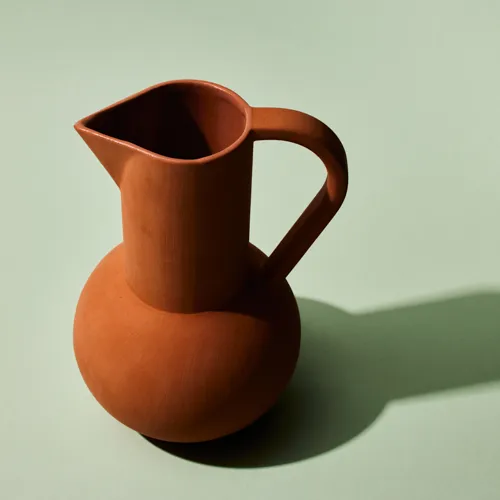 [RADINEO]★ 韓国人気★VASE SWEAT raawii（ラーウィー）/Strom Medium Jug Terracotta H24 | 青山