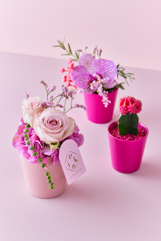 Pink By Aoyama Flower Market 阪神梅田本店